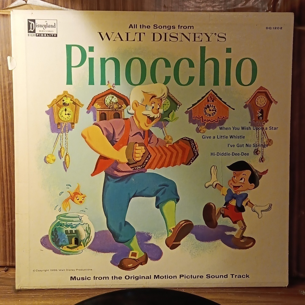 Vintage 1959 Walt Disney Pinocchio vinyl album